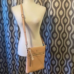 Jessica Moore NWOT crossover bag. Tan